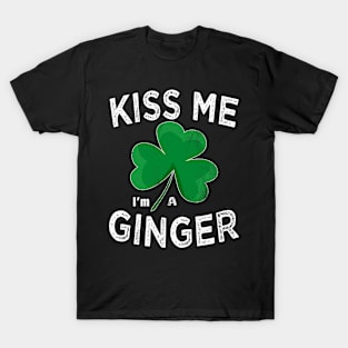 Kiss me i'm ginger st patricks day T-Shirt